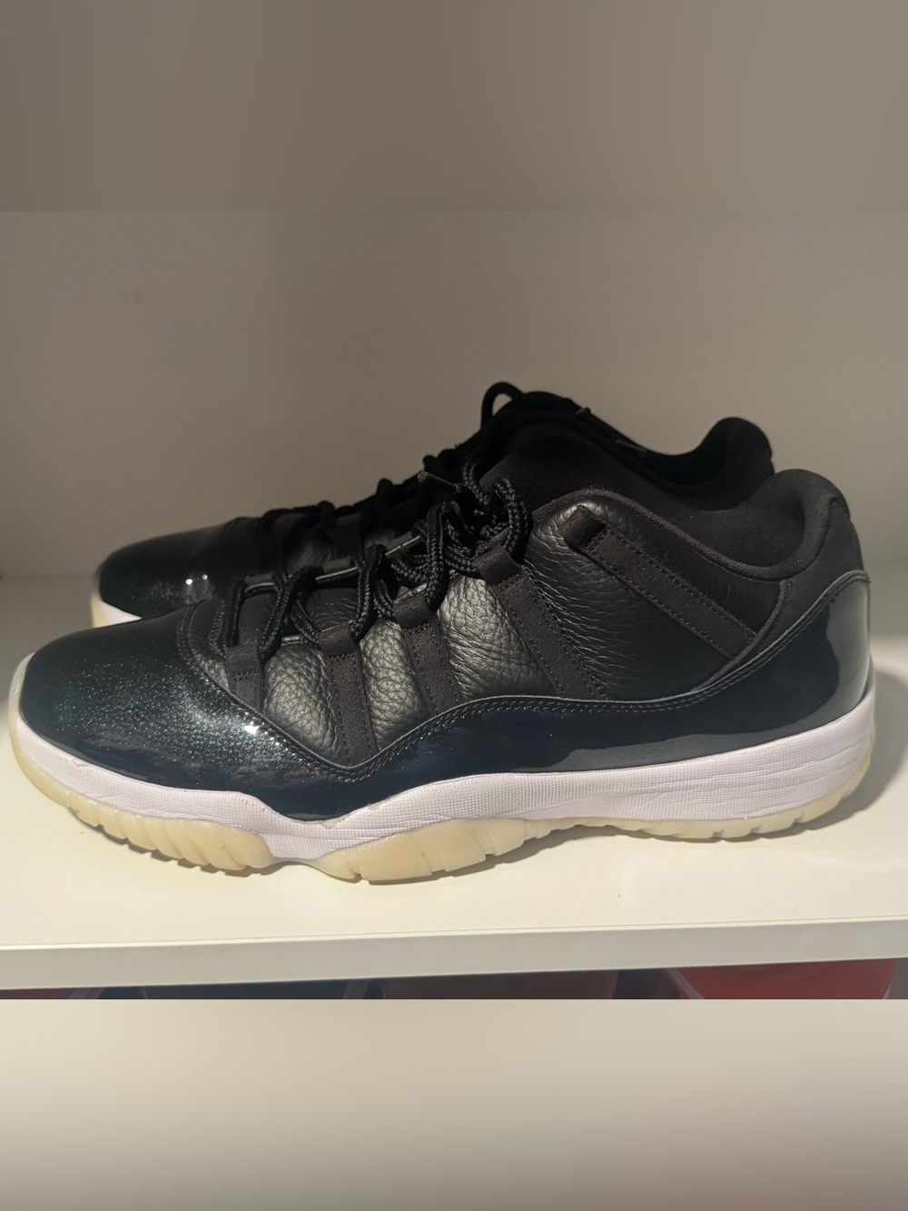 Air Jordan 11 Retro Low "72-10"